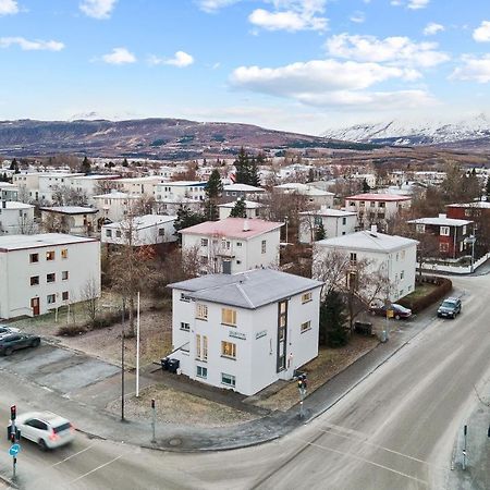 Acco Guesthouse Akureyri Exterior photo