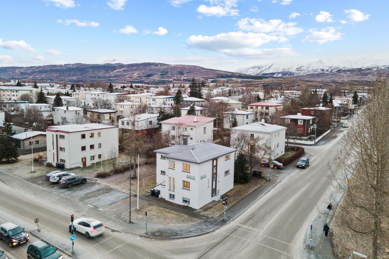 Acco Guesthouse Akureyri Exterior photo